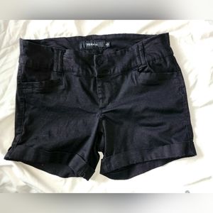 Torrix 10 Black 5 Inch Stretch Sateen Mid-Rise Short Preowned NO BELT